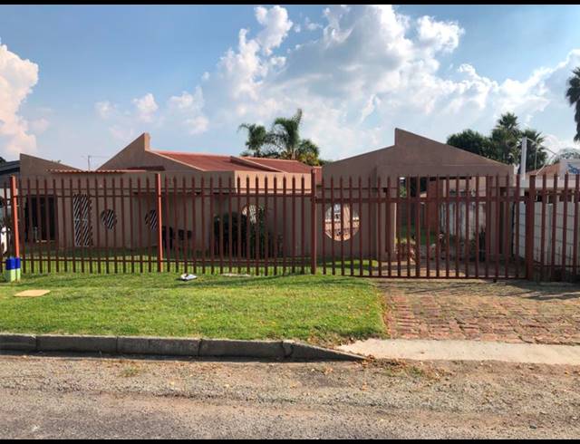 3 BEDROOM HOUSE FOR SALE IN MINNEBRONNE